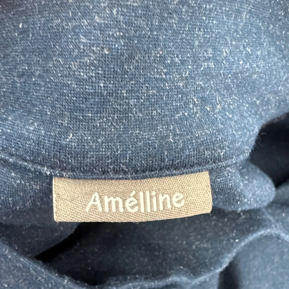 Amélline Navy Blue Dress with Black Accent - Picture 4 of 4